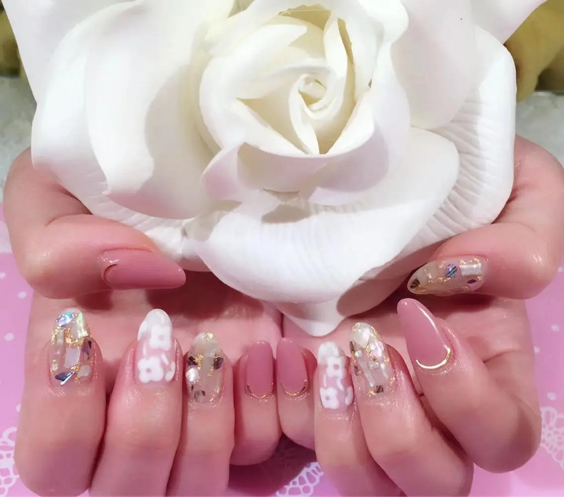 ネイル ハンドネイル I-nailロング /ワンホン/キラキラのネイルデザイン