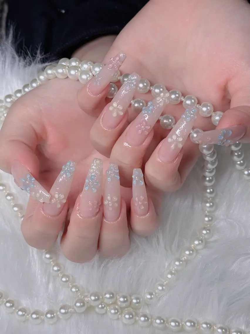 ネイル フレンチネイル ジェルネイル ハロウィン キラキラネイル 韓国ネイル H.baby Nail Salonのネイルデザイン