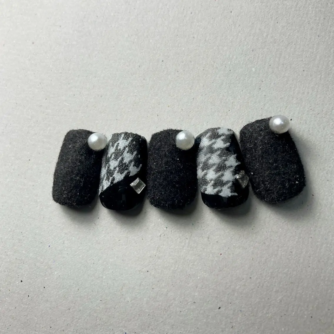 ネイル Legit nail salonのネイルデザイン