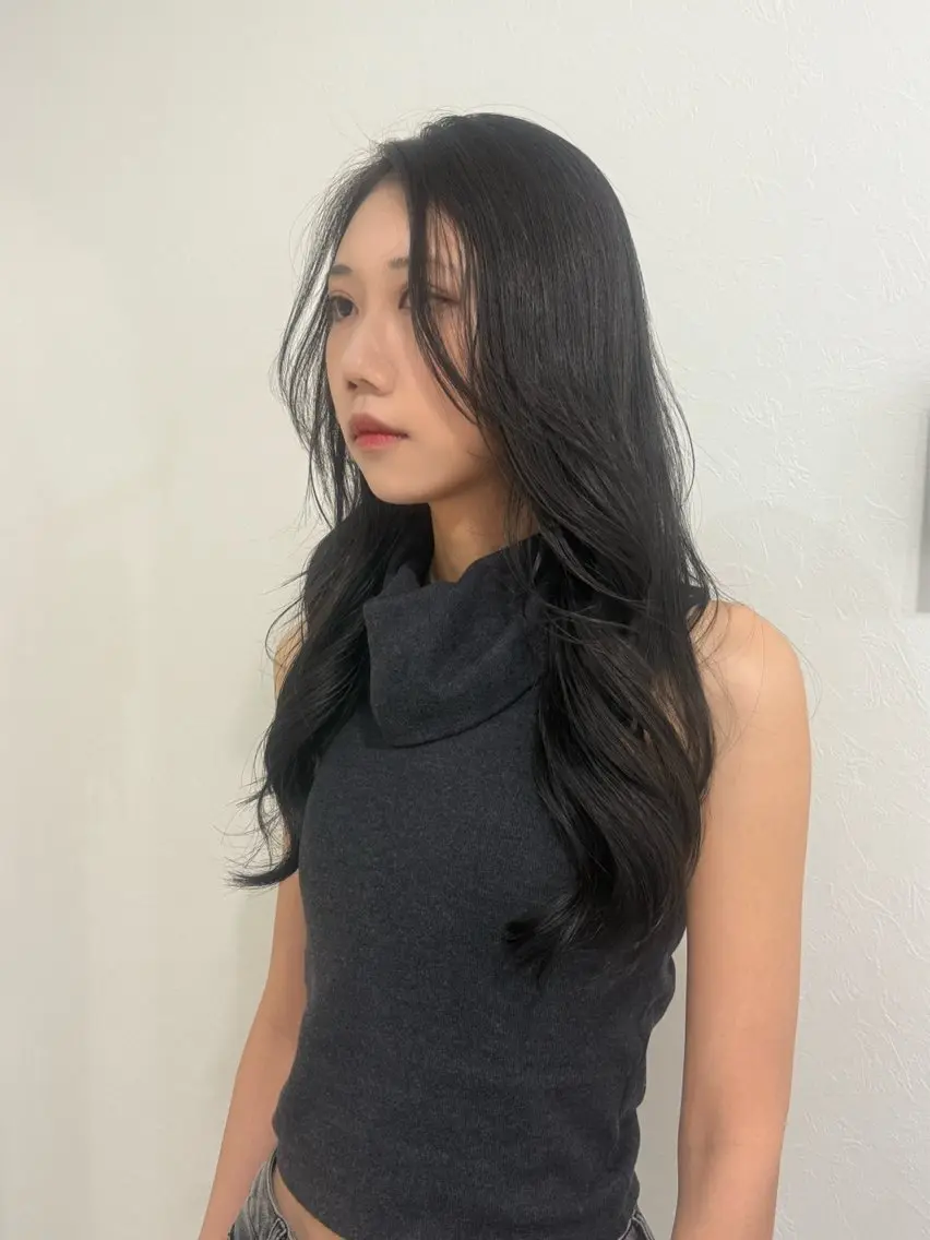 ロング カラー ヘアカラー トリートメント piLLon/ RYUKAのヘアスタイル