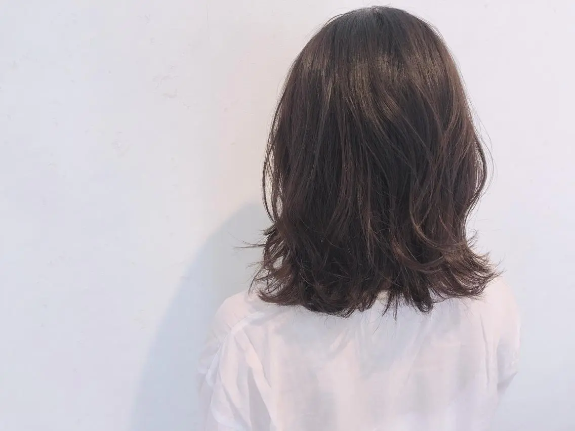 ミディアム カラー 伊藤 さやかのヘアスタイル