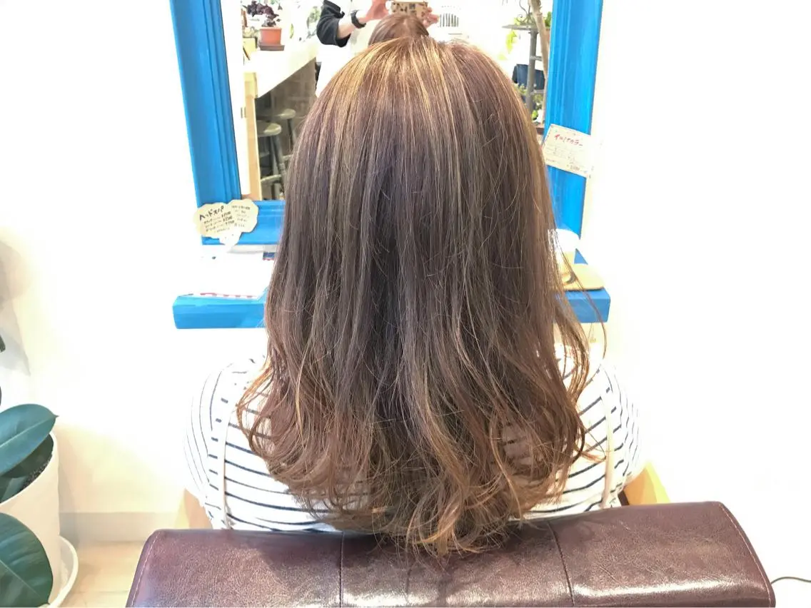 セミロング カラー バレイヤージュ イルミナカラー レイヤーカット メンズ指名多数!! 田島史也のヘアスタイル