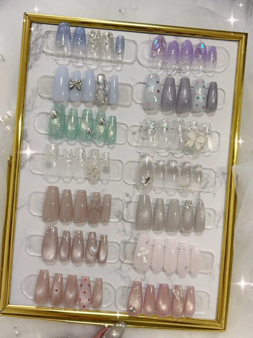 ネイル フラッシュネイル ラメ(グリッター) ラメグラデーション マグネットネイル ハンドネイル YM nailのネイルデザイン