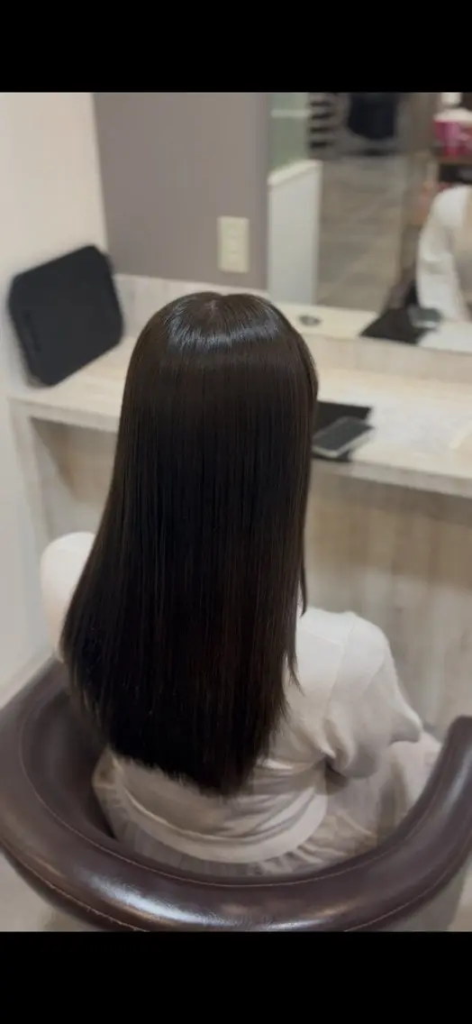 ロング ヘアカラー トリートメント 平瀬 胡桃のヘアスタイル