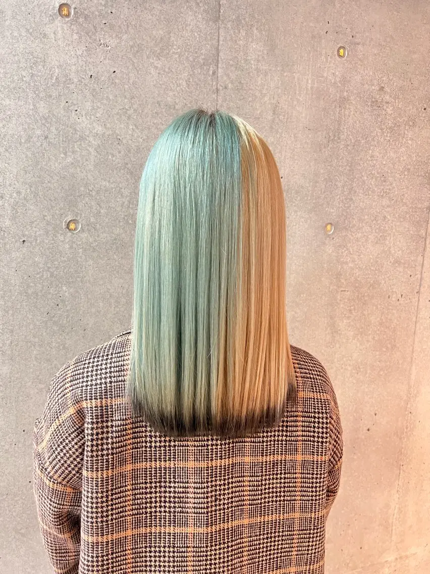 セミロング カラー デザインカラー 青木 健志郎のヘアスタイル