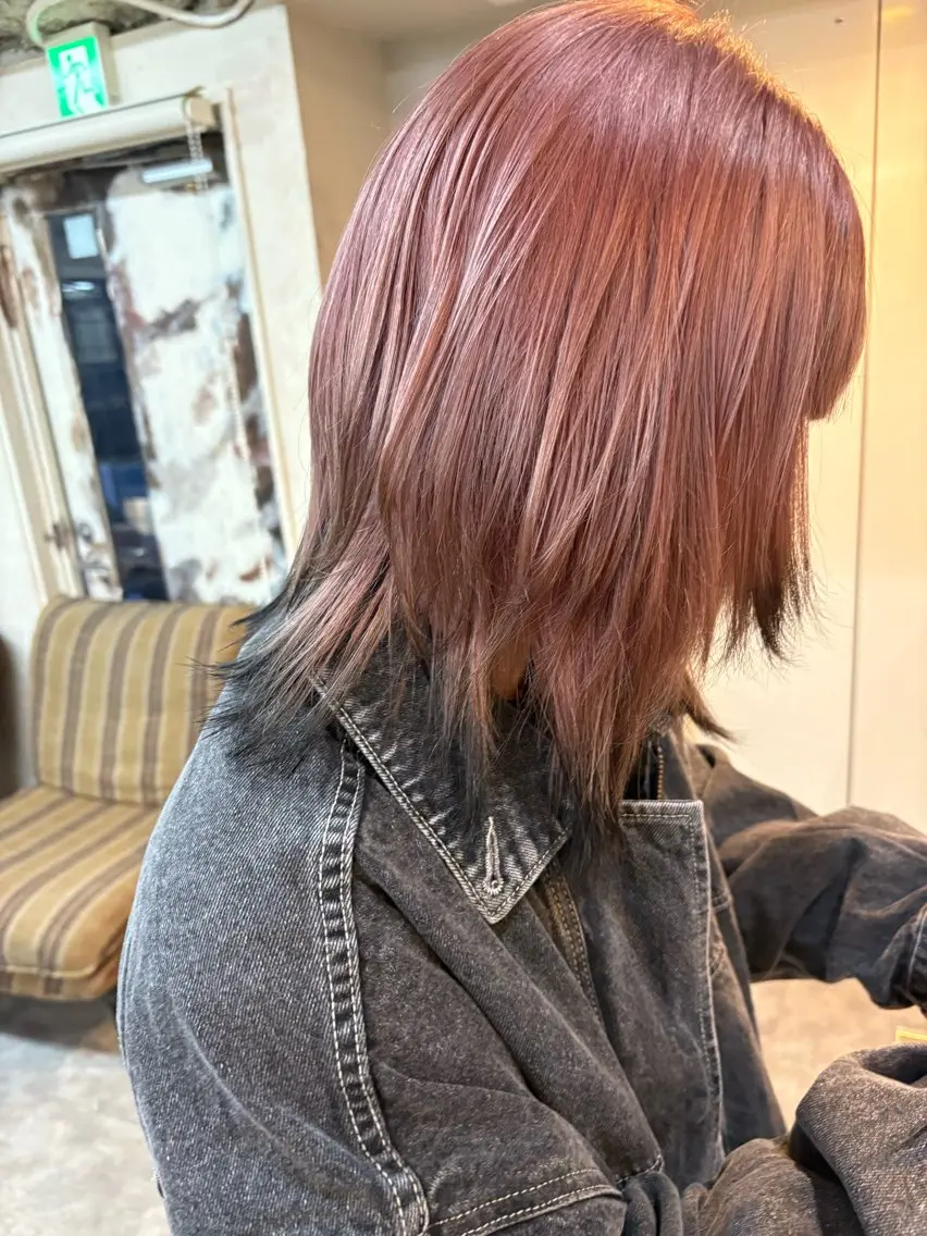 ミディアム ヘアカラー シモイケ ルアのヘアスタイル