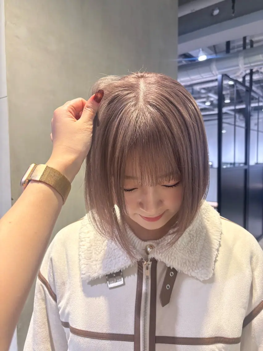 カラー ブリーチ ピンクカラー ホワイトピンク 🤍yura🤍池袋 レイヤー似合わせのヘアスタイル