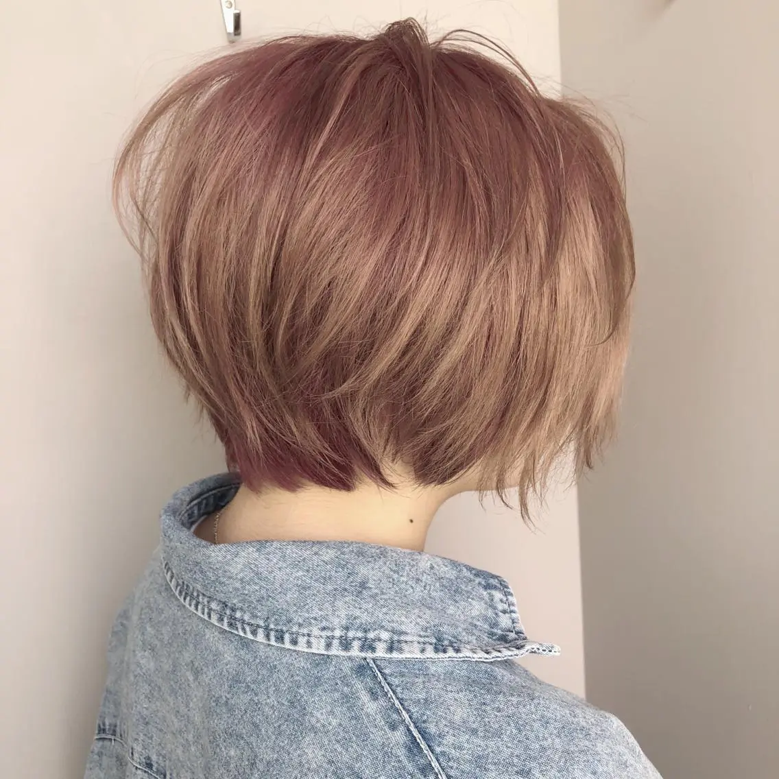 ショート ヘアカラー トリートメント 関 京磨のヘアスタイル