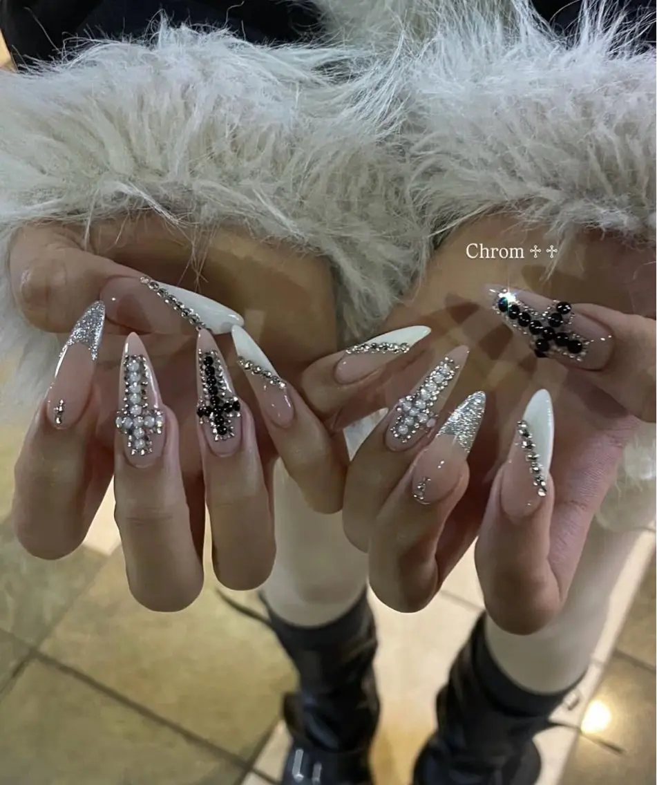 ネイル ジェルネイル 韓国ネイル 持ち込み シンプルネイル ワンホンネイル ハンドネイル 🎀Aura. Yurachanのネイルデザイン