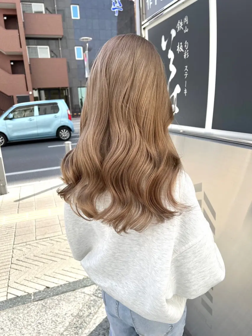 ロング カラー NANO／ ブリーチ×レイヤーのヘアスタイル