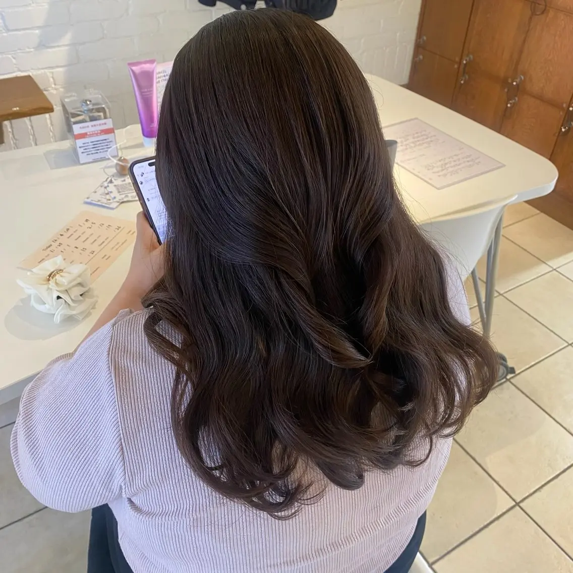 ロング カラー ブラウンカラー チョコレートブラウン レイヤーカット 🩰韓国レイヤー🩷 艶カラー🌷小栁歩美のヘアスタイル