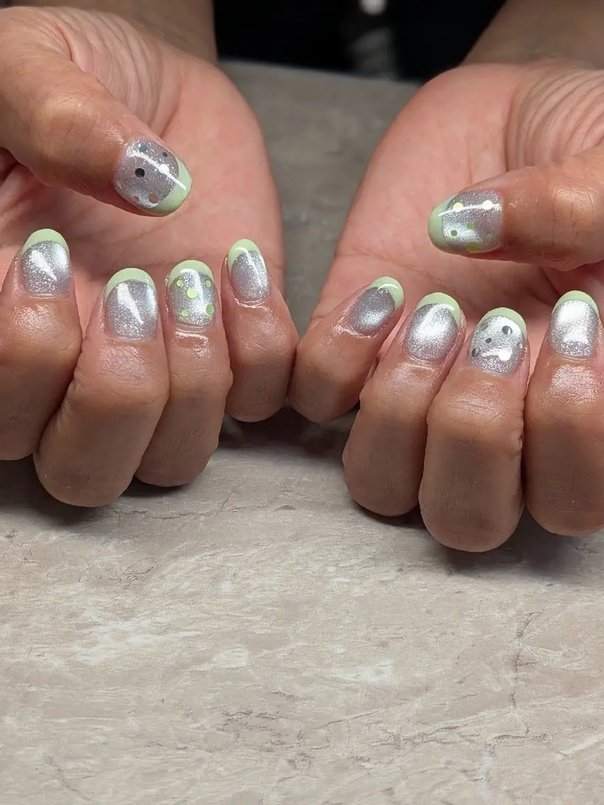 ネイル ドット フレンチネイル マグネットネイル 8andyu nail♡のネイルデザイン