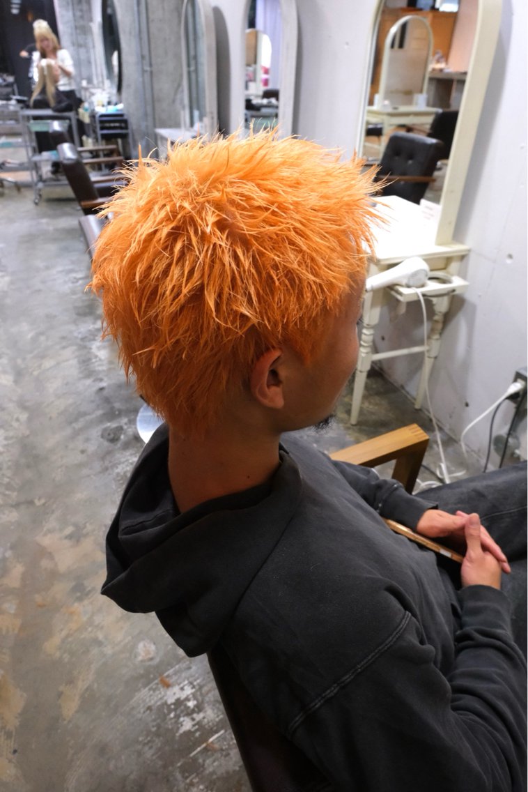 メンズ メンズハイトーン メンズショート スパイキーショート ヘアカラー 福岡美容室 koudaiのヘアスタイル