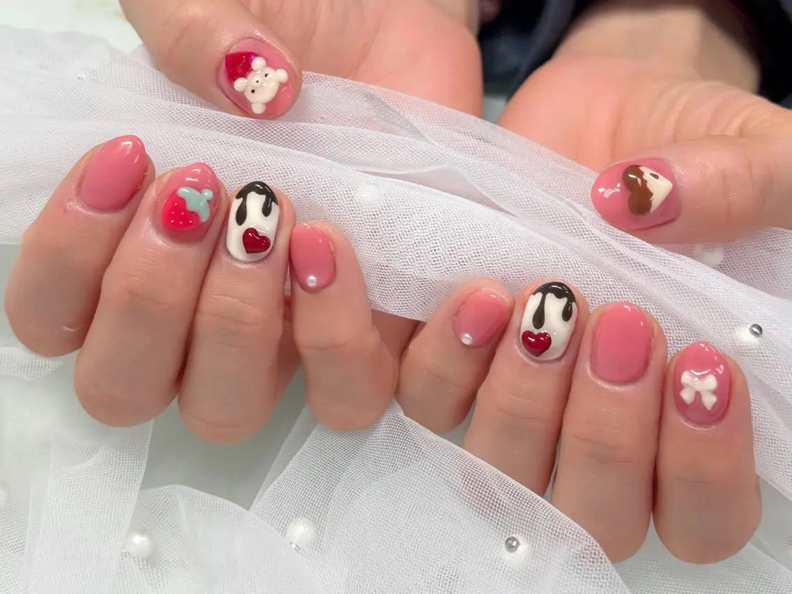 ネイル アートネイル ジェルネイル ハート 韓国ネイル マグネットネイル ハンドネイル Nail Neige🐈🌙のネイルデザイン