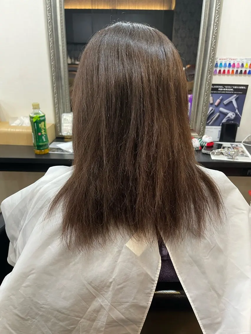 ミディアム カラー ブリーチ 酸性ストレート ANDIAMO SAKAE🍁楓のヘアスタイル
