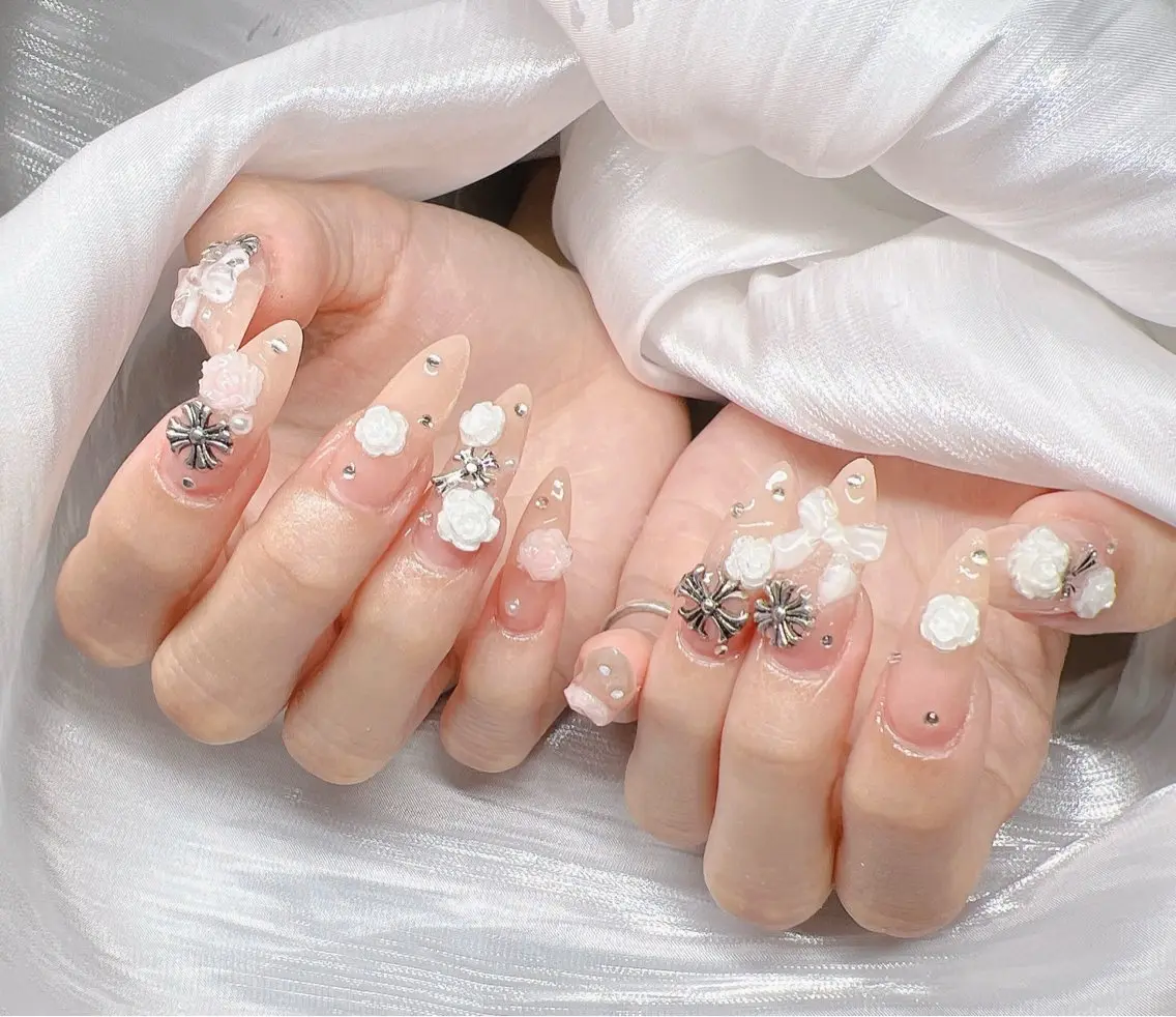 ネイル 長さ出し グラデーション 卒業式 キラキラネイル マグネットネイル ハンドネイル Lee Nailsのネイルデザイン