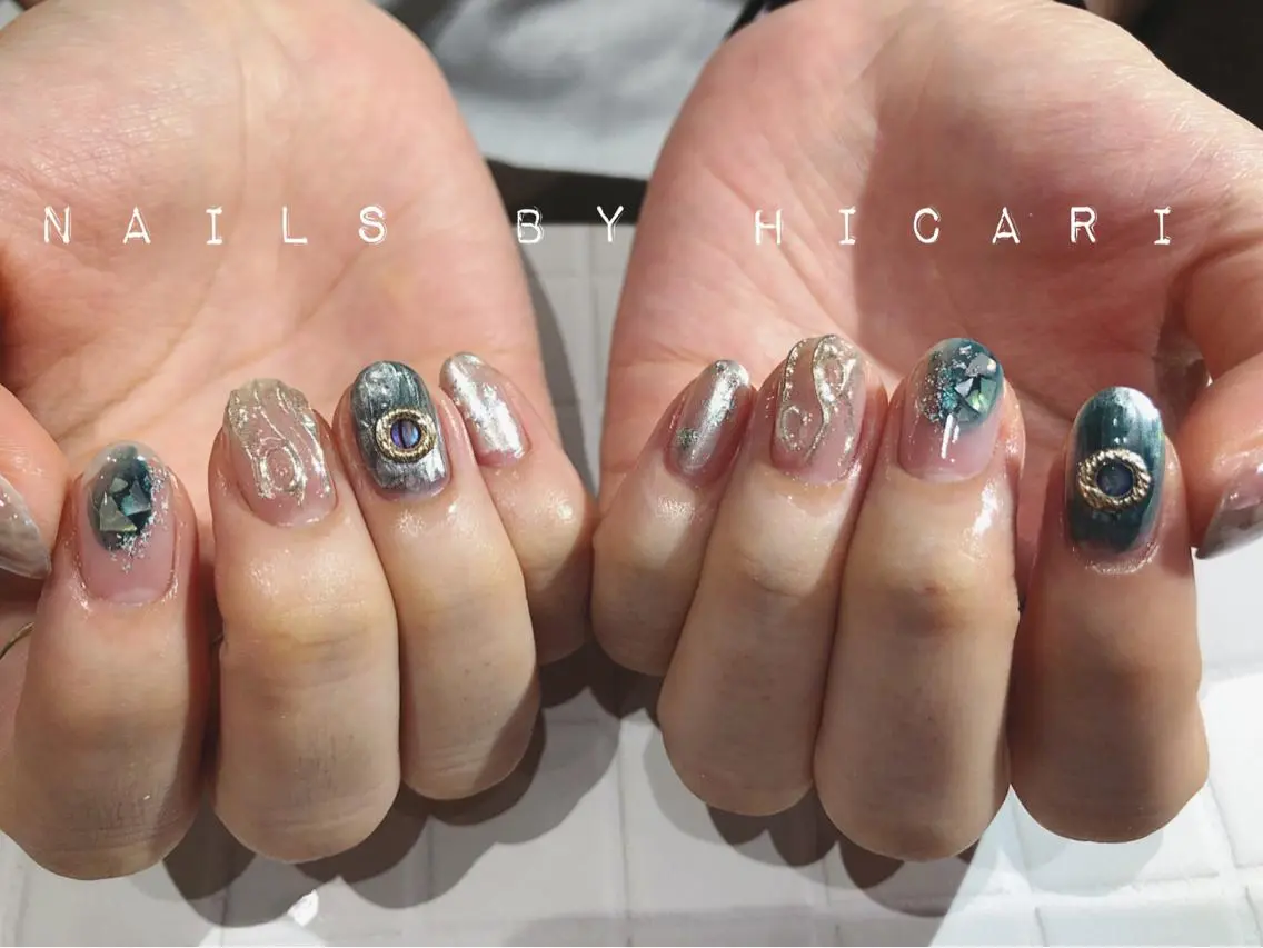ショート カラー キッズ ネイル マツエク・マツパ illum hicariのネイルデザイン