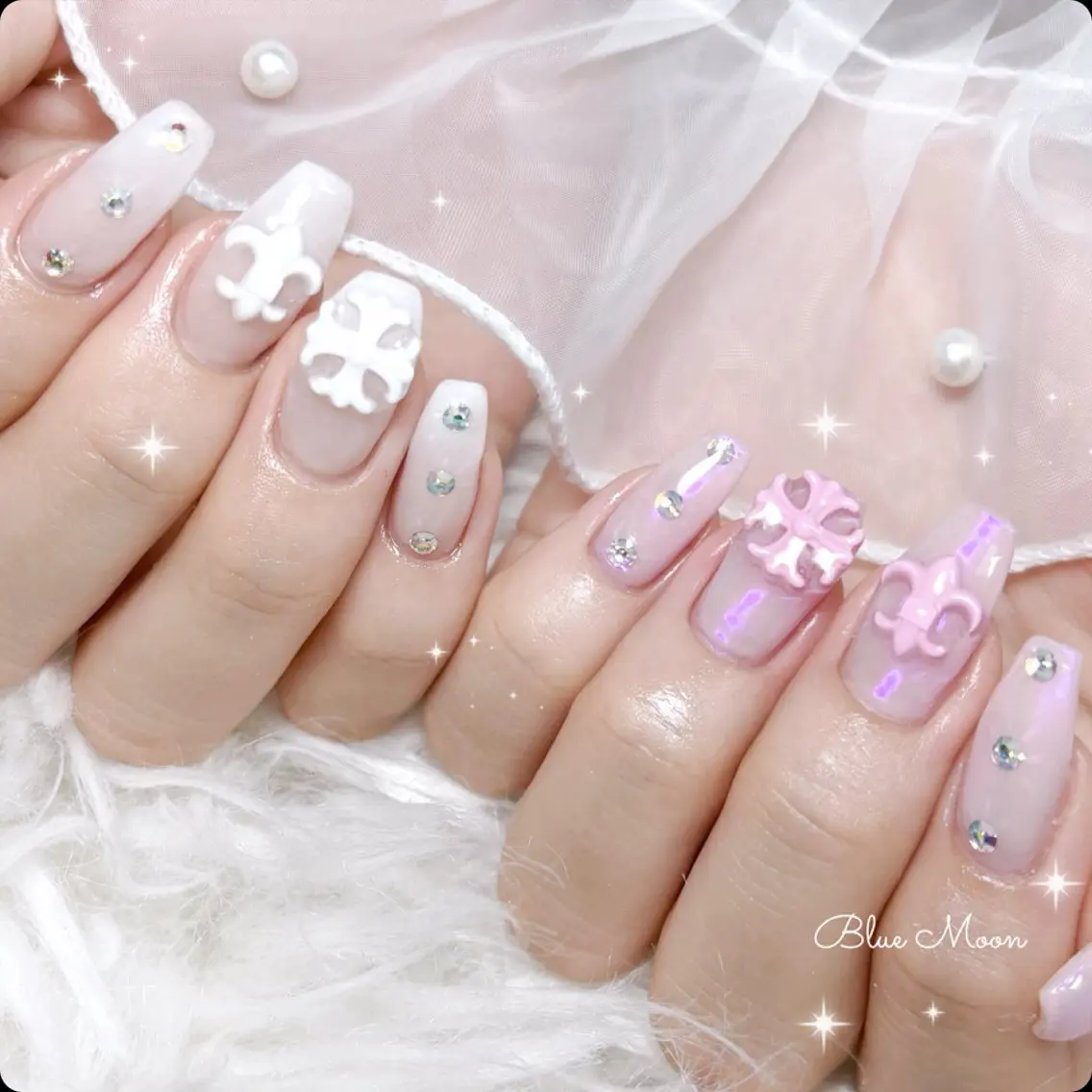 ネイル グラデーション ミラーネイル ハンドネイル フットネイル ハンドケア nail salon Blue Moonのネイルデザイン