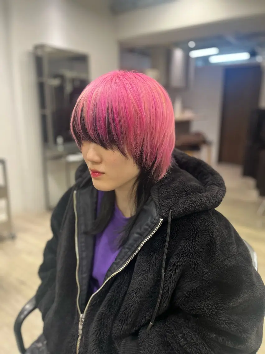 ショート カラー デザインカラー ハイトーンカラー ウルフカット JIN/暖色カラー /髪質改善/艶髪のヘアスタイル