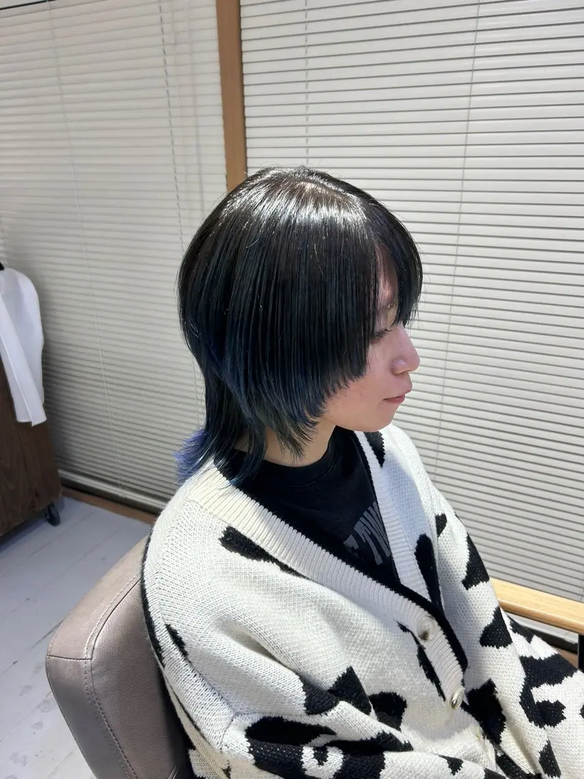 ミディアム ウルフカット レイヤーカット⛓ hina🩶のヘアスタイル