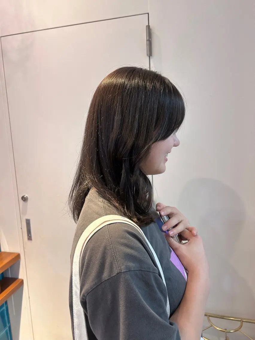 ミディアム カラー カット ヘアカラー トリートメント ナチュラル大人っぽい スタイル　MAORIのヘアスタイル
