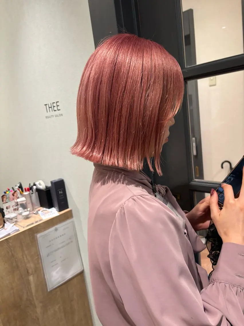 ショート 切りっぱなしボブ ボブ 岩堀 聖奈のヘアスタイル