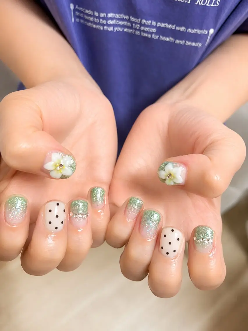 カラー rsh nailのネイルデザイン