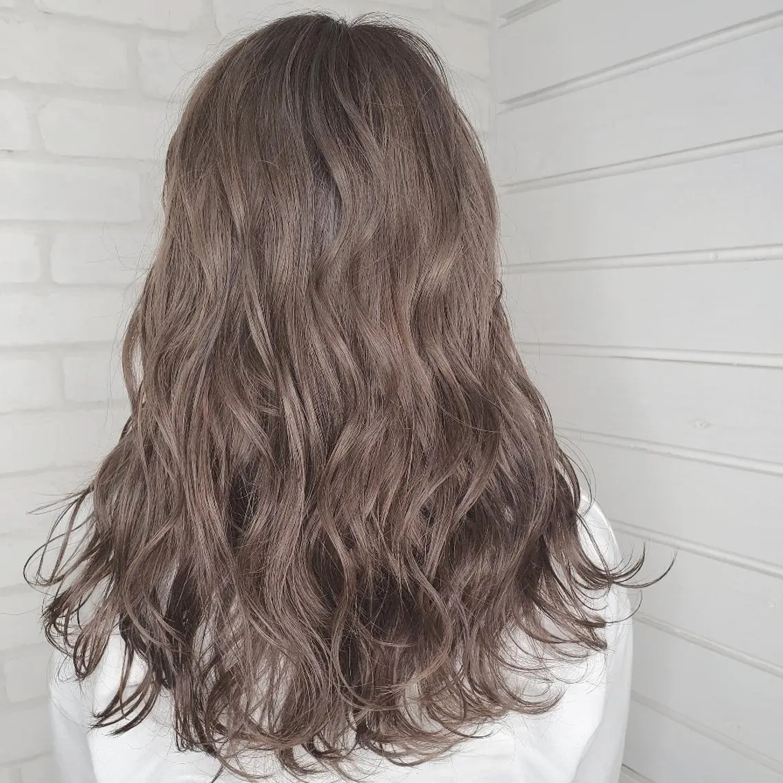 髪もつやつや頭皮の汚れも綺麗に✨✨ヘアカラー ＋ヘッドスパ✨の写真