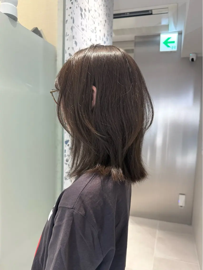 ミディアム カラー ブリーチ グレージュ ブリーチなしカラー 髪質改善 ヘアカラー トリートメント 矢野 晃平のヘアスタイル