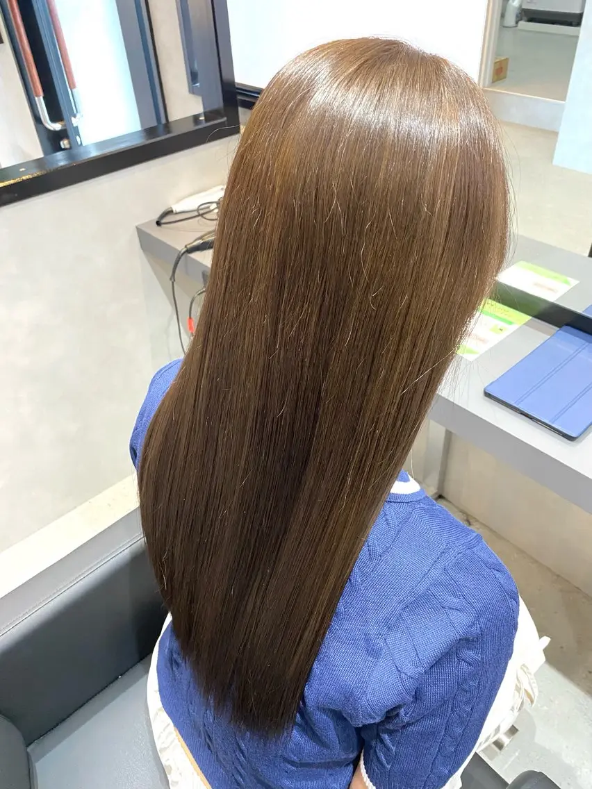 カラー ヘアカラー 白井 音羽のヘアスタイル