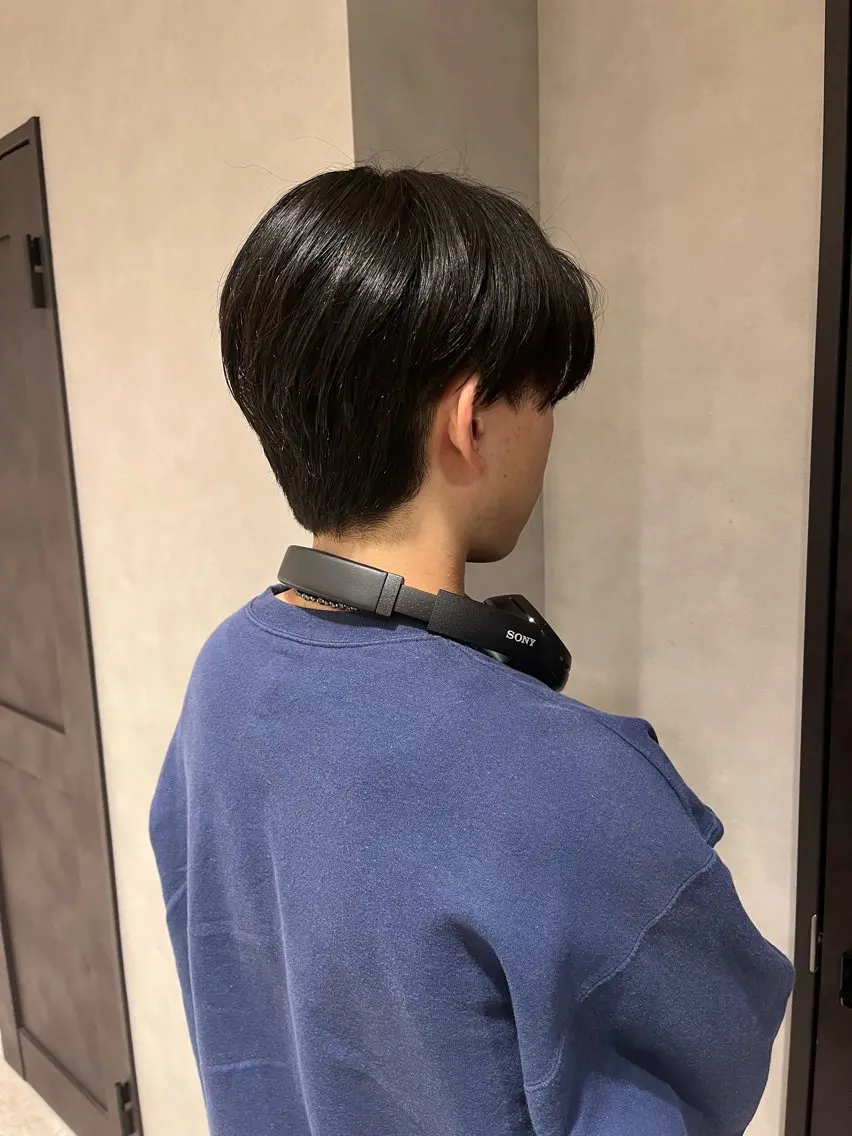 メンズ センターパート 刈り上げ ブリーチ/縮毛矯正 ❤️‍🔥シンノスケのヘアスタイル