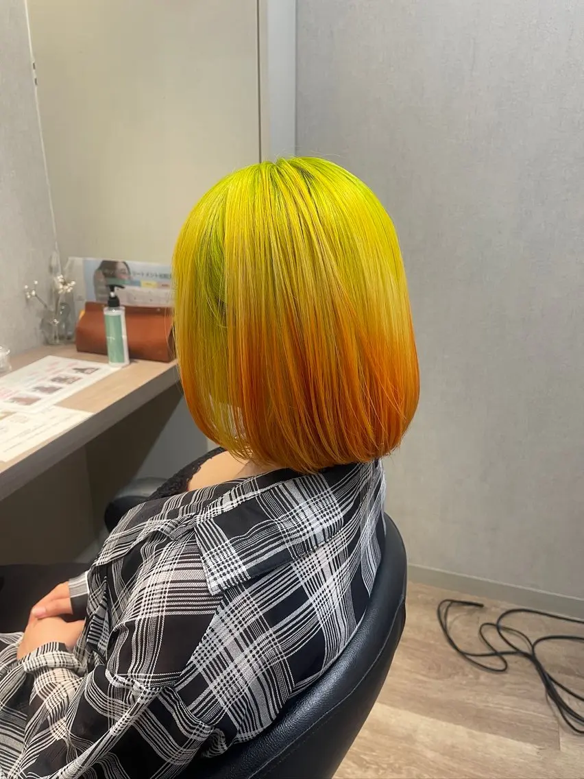 ショート カラー ヘアカラー ANDIAMO SAKAE🍁楓のヘアスタイル
