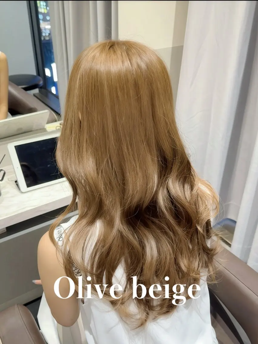 セミロング カラー ベージュカラー オリーブベージュ レイヤーカット 🪞美髪レイヤー特化 🪞青木のヘアスタイル