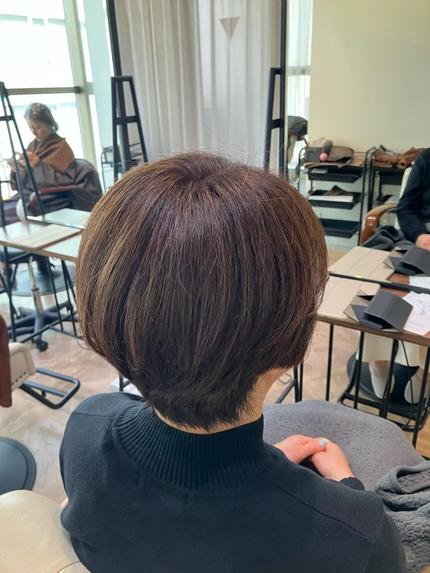 ショート カラー ショートヘア 及川まき 　オリーブ グレージュカラー♪のヘアスタイル