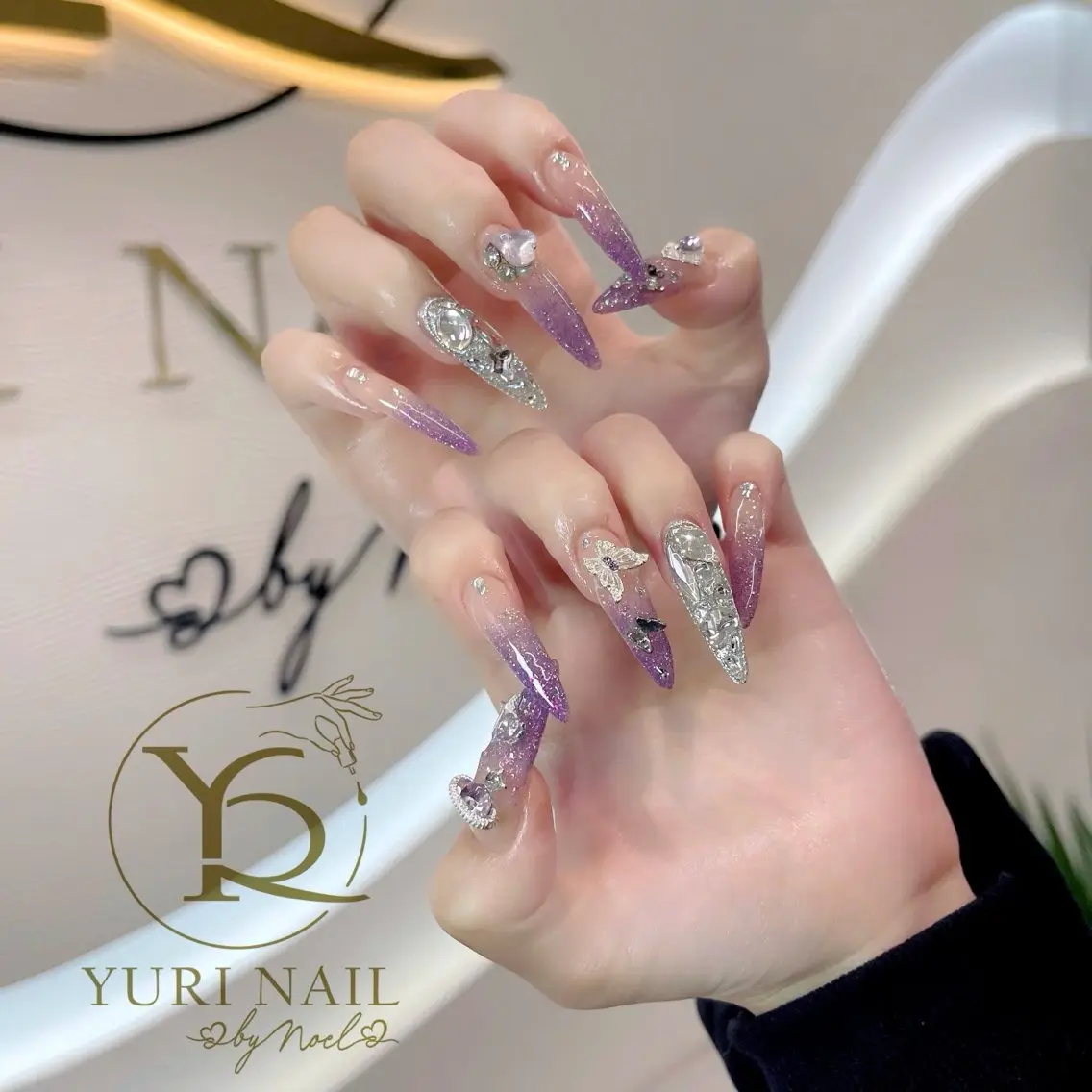 ネイル チークネイル フットネイル フレンチネイル グラデーション キラキラネイル ハンドネイル フットネイル ハンドケア YURI Nail Funabashiのネイルデザイン