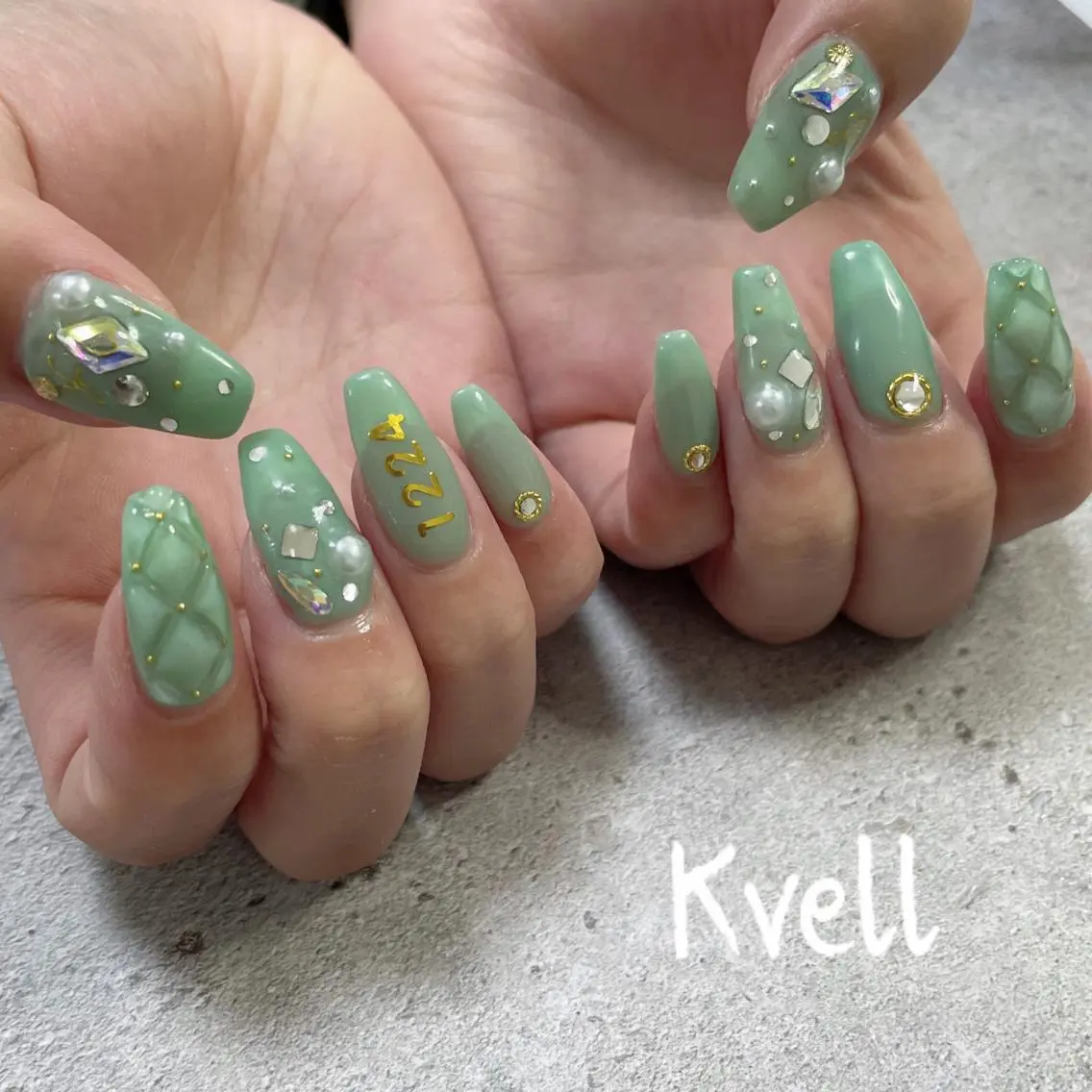 ネイル ハンドネイル nailsalon Kvellのネイルデザイン