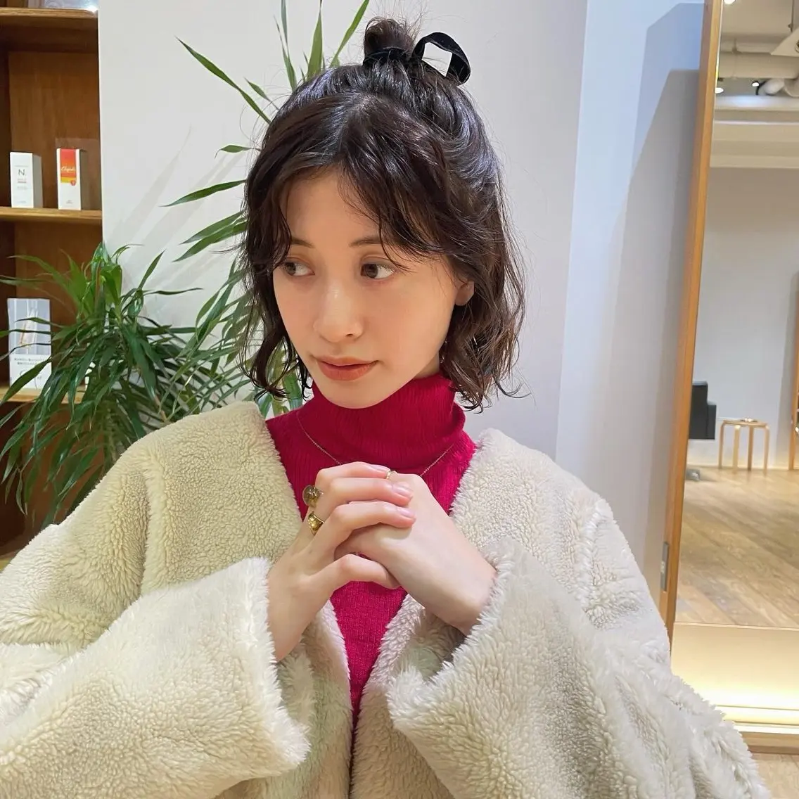 ミディアム ミディアムパーマ カット パーマ 大橋 芽衣のヘアスタイル