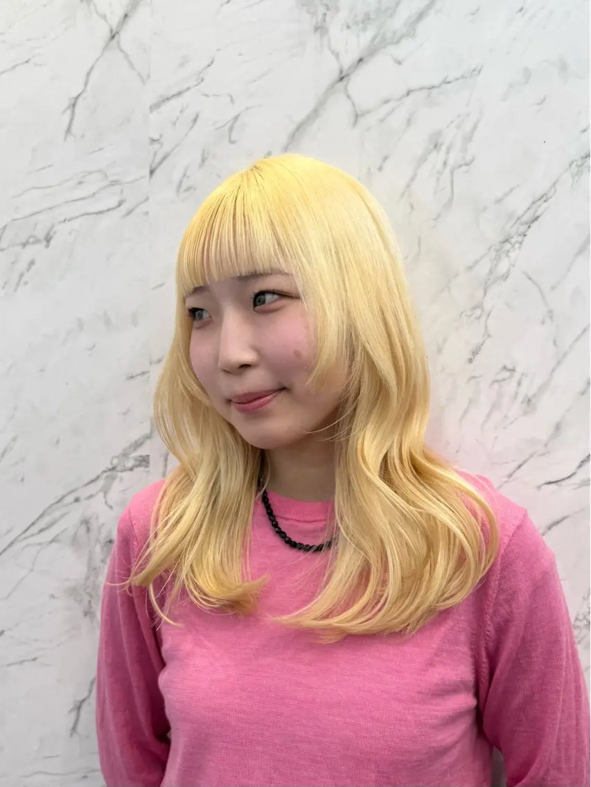 セミロング カラー ✨ハイトーン/レイヤ ー/横浜/優内✨のヘアスタイル