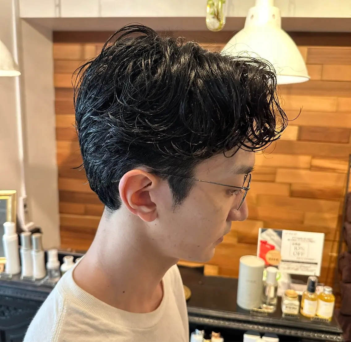 ショート YUJIN ツイスパ波巻き🔥のヘアスタイル