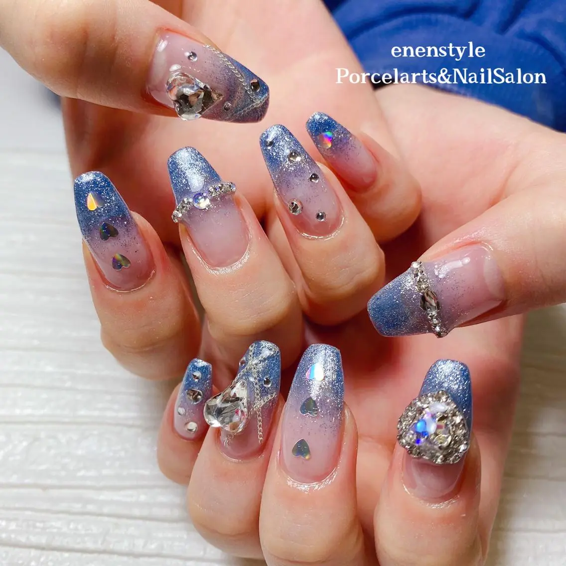 ミディアム ネイル 🐾enen style 🐾のネイルデザイン