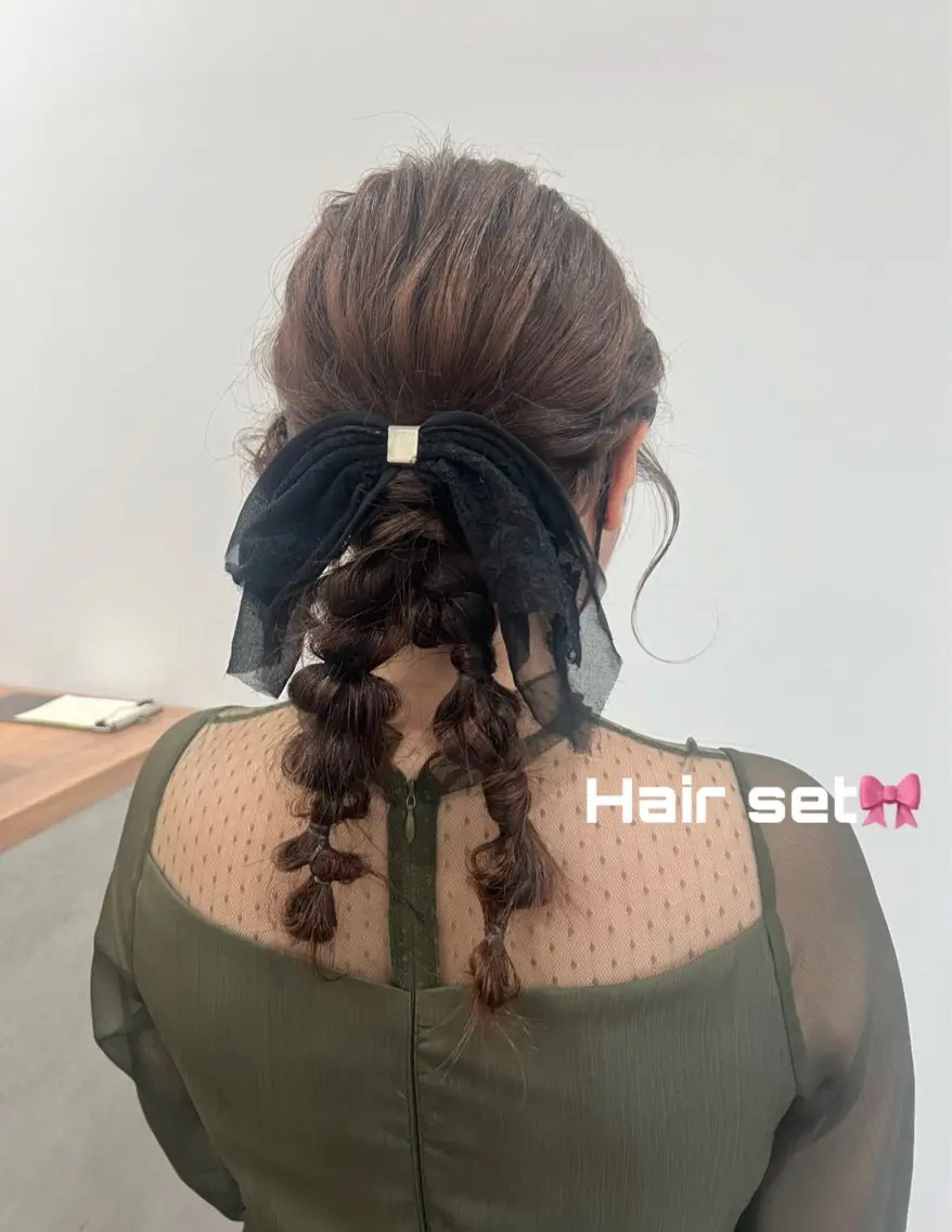 ミディアム ヘアアレンジ オグニ ヒマリのヘアスタイル