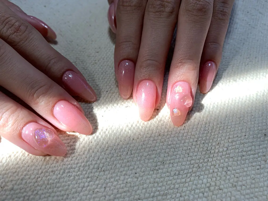 ネイル アートネイル ラメ(グリッター) 大理石ネイル(マーブル) ミラーネイル 冬ネイル ハンドネイル nail room カジカジのネイルデザイン