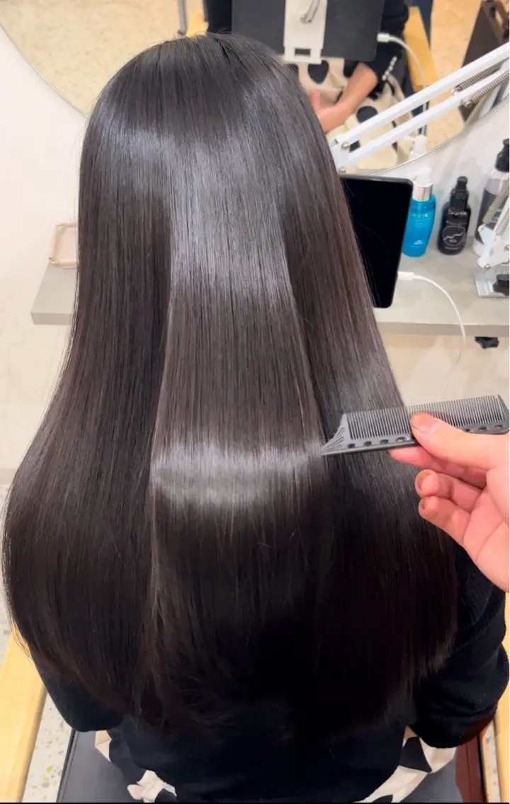 ロング ヘアカラー 遠峯 海晴のヘアスタイル