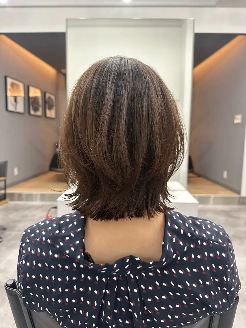 ミディアム レイヤーカット ショートカット🧸 ごとうさなのヘアスタイル