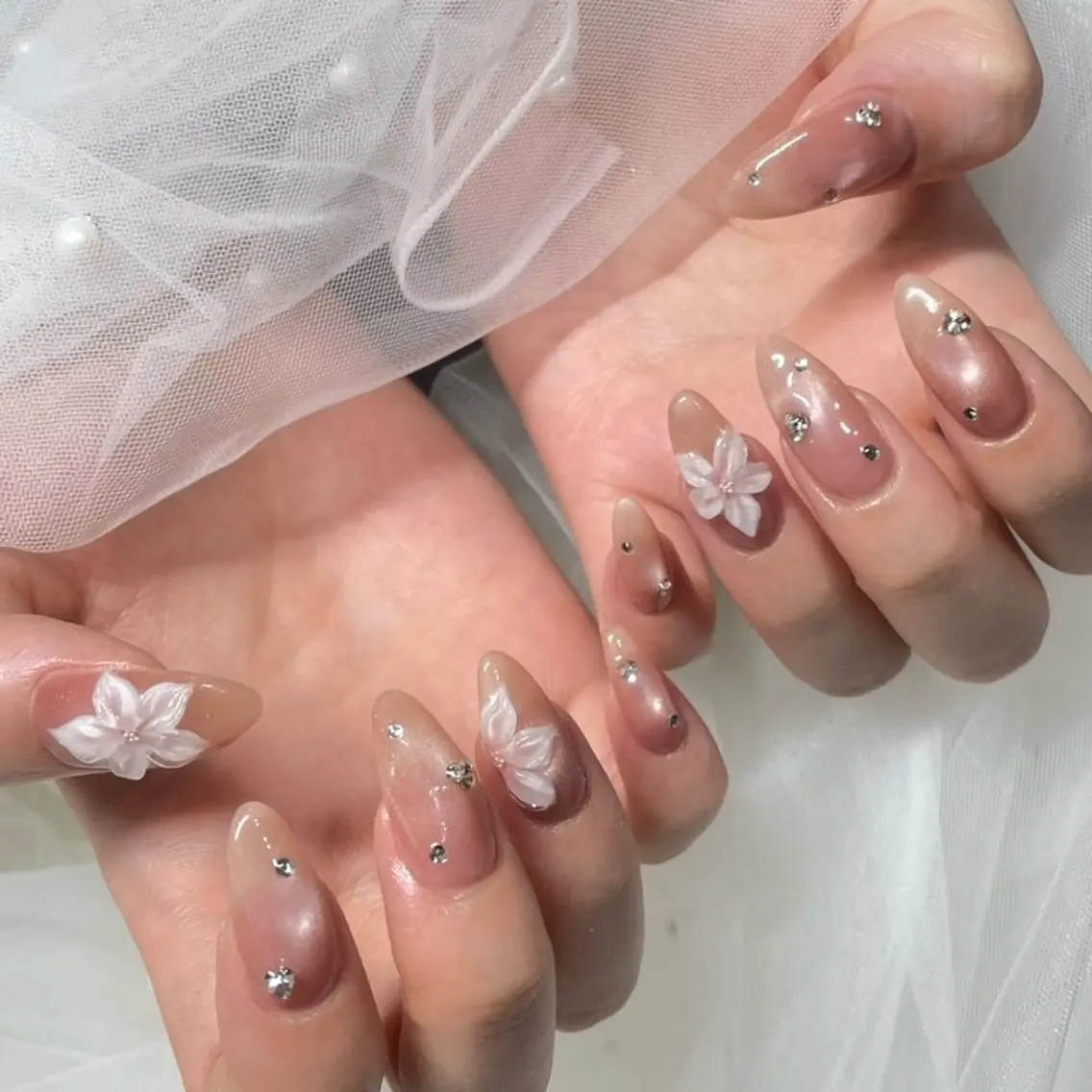 ネイル Aurora🦋 eye &nailのネイルデザイン