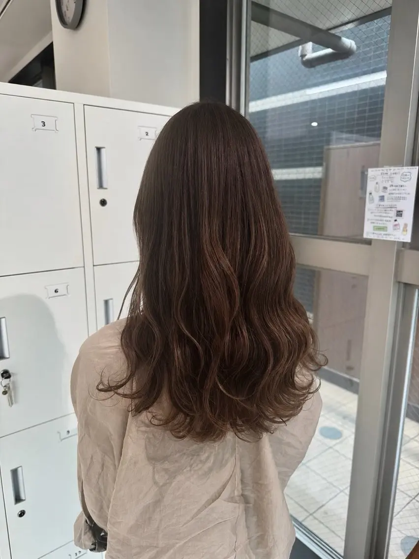 セミロング かねこ くれはのヘアスタイル