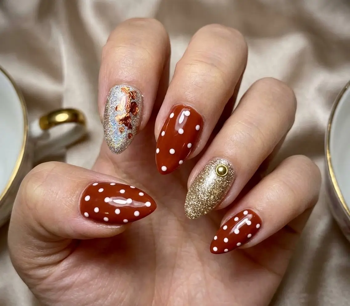 ネイル ドット 赤色 ハンドネイル Rafinesse Nail salonのネイルデザイン