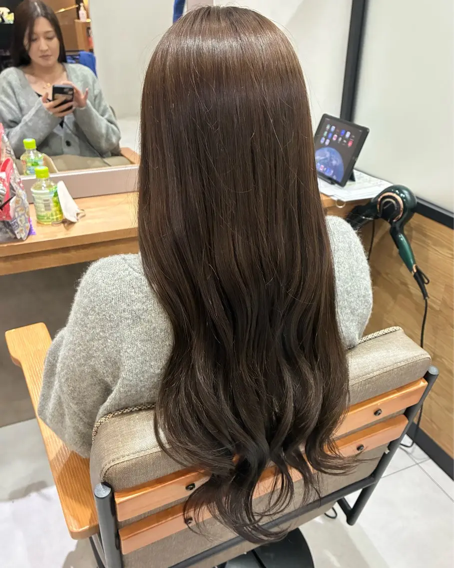 ロング カット ヘアカラー 柴田真衣 /ナチュラル/半個室のヘアスタイル
