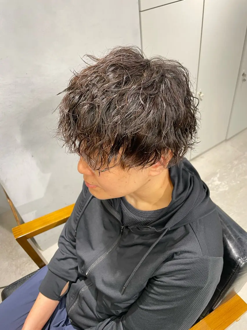 ショート パーマ メンズ カット パーマ マエダ リョウのヘアスタイル