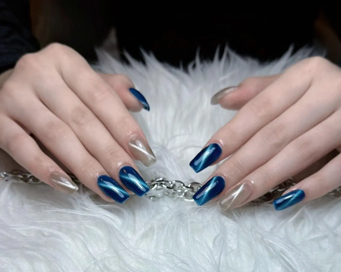 ネイル H3 Nail Tsuki🦋💙のネイルデザイン